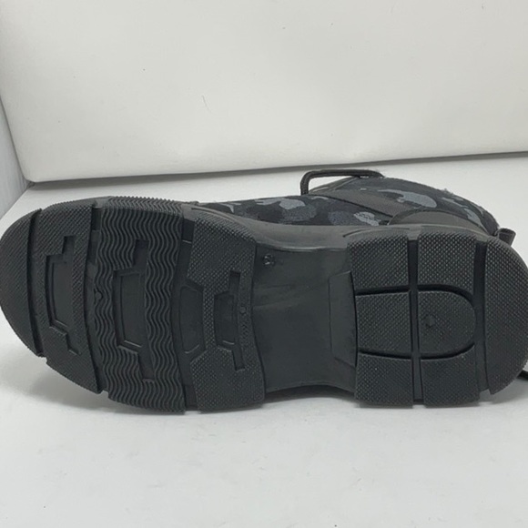 NWOT men’s black camouflage fleece lined high top lace boots, size 8.5 - Picture 5 of 7